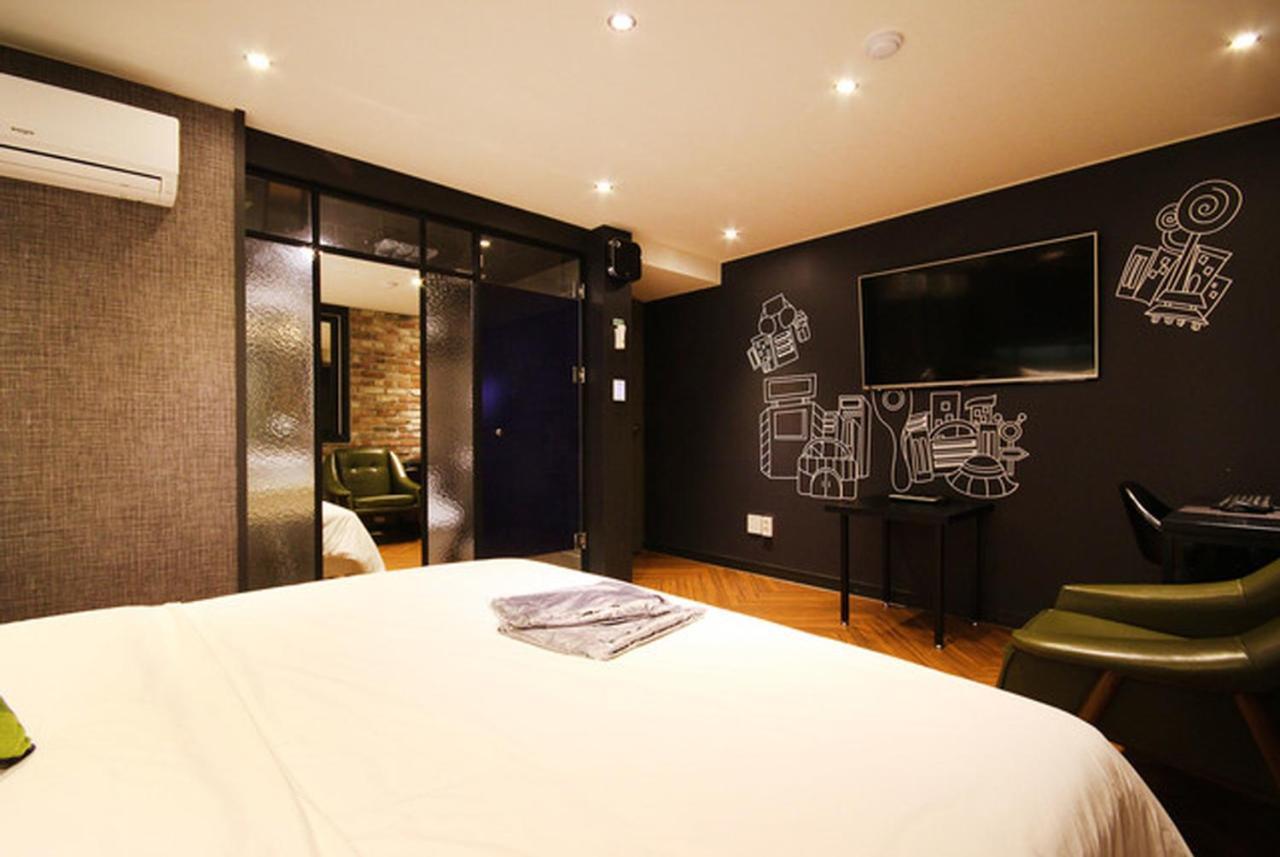 Hotel Bellus ปูซาน ภายนอก รูปภาพ
