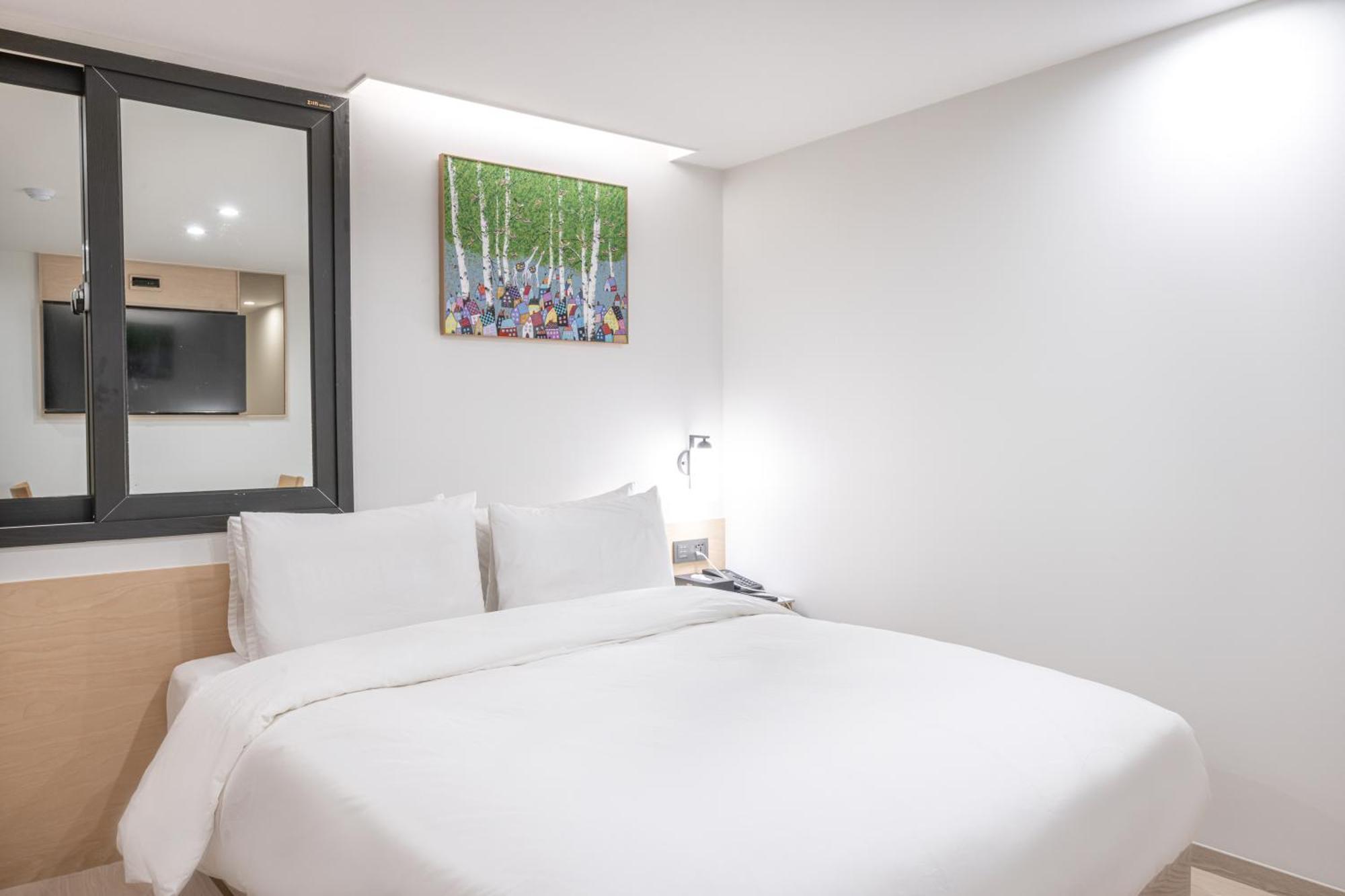 Hotel Bellus ปูซาน ภายนอก รูปภาพ