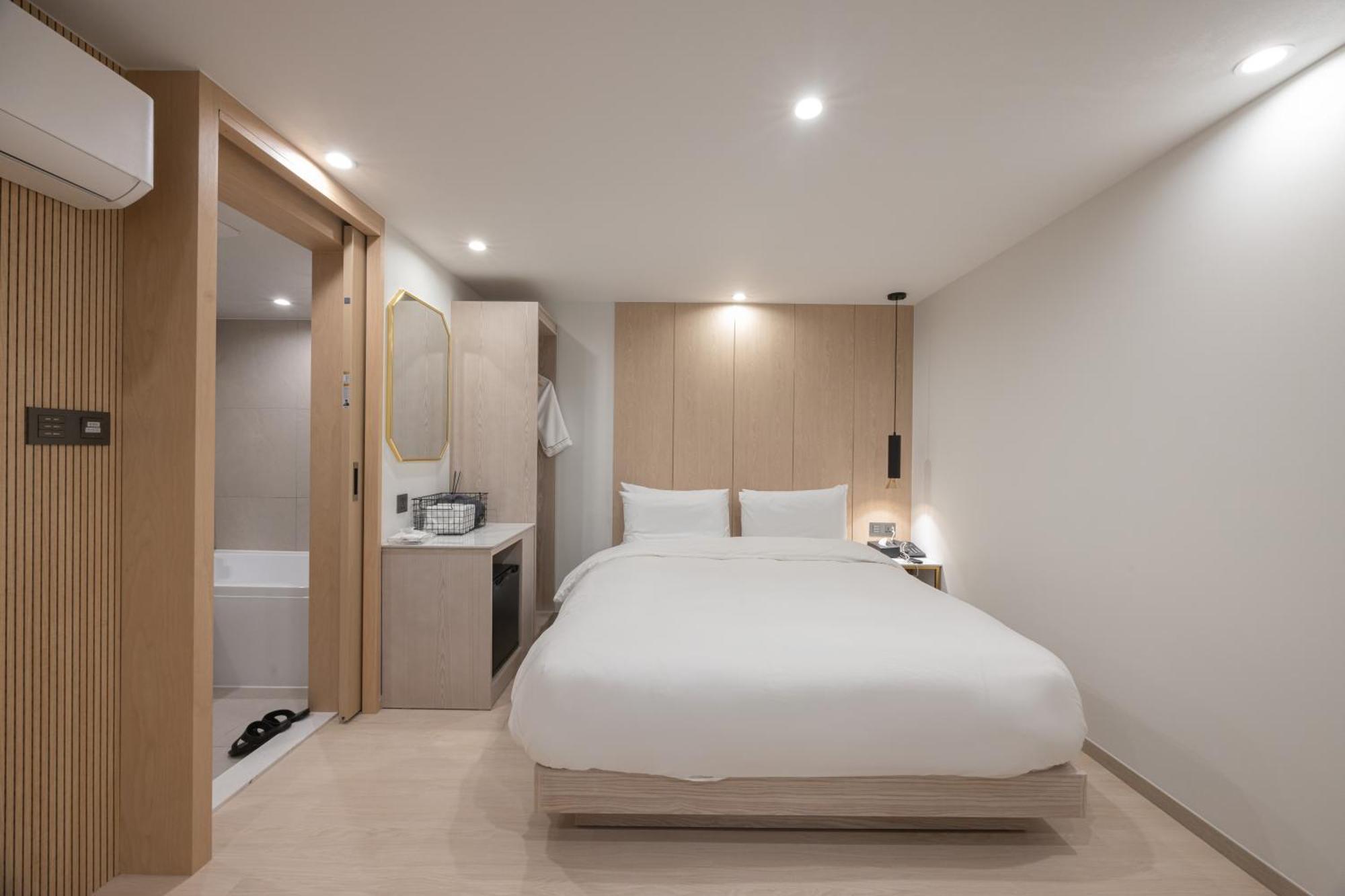 Hotel Bellus ปูซาน ภายนอก รูปภาพ
